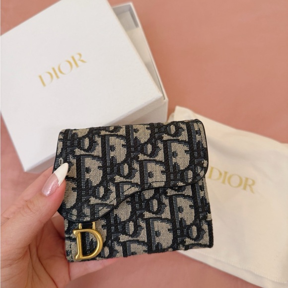 Dior Saddle Lotus Wallet in Blue Dior Oblique Jacquard Canvas Print - Picture 1 of 12